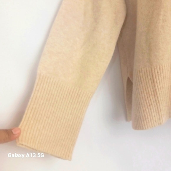 J. CREW Women's Tan Turtle Neck Merino Wool & Alpaca Blend Sweater Sz XS - Picture 7 of 7